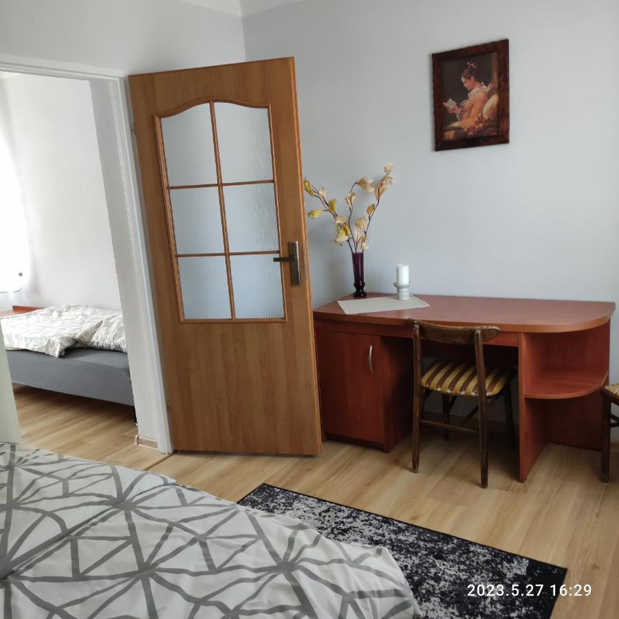Apartament Pod Lipa クウォツコ エクステリア 写真